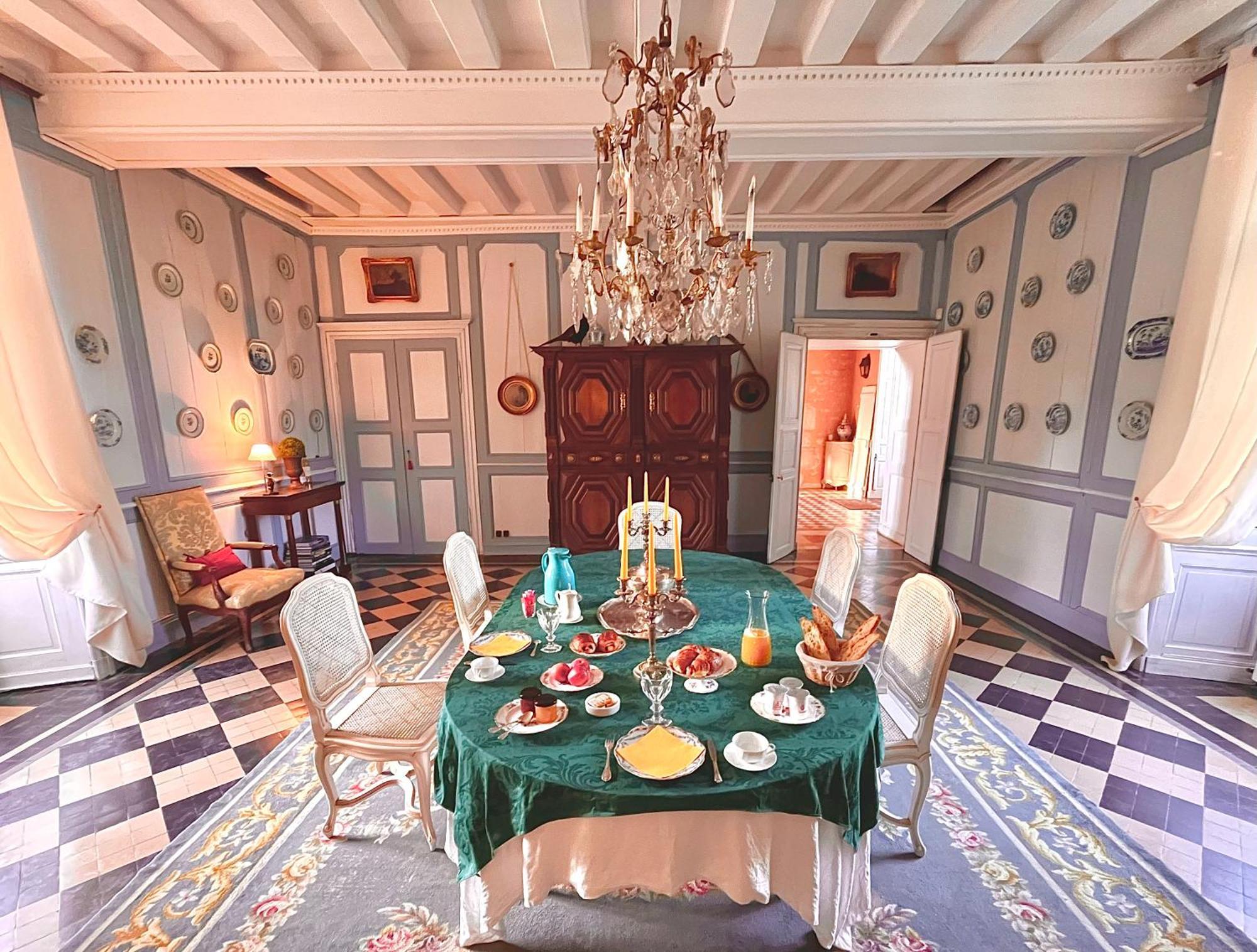 Chateau De Cadouzan Saint-Dolay Ngoại thất bức ảnh